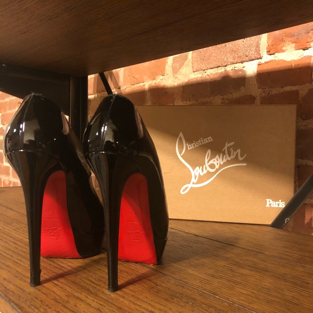 Authentic CL Bianca 140mm Patent Leather Pump